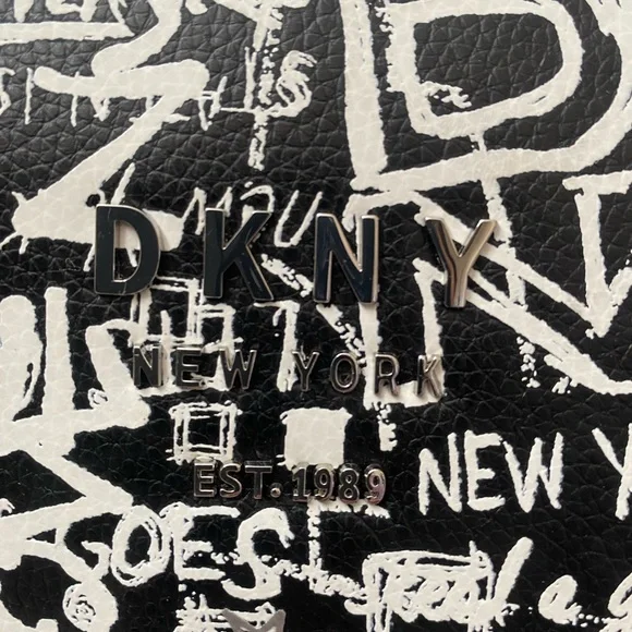 DKNY New York Est.1989 ERIN DUFFE R014NH03 - Picture 3 of 10